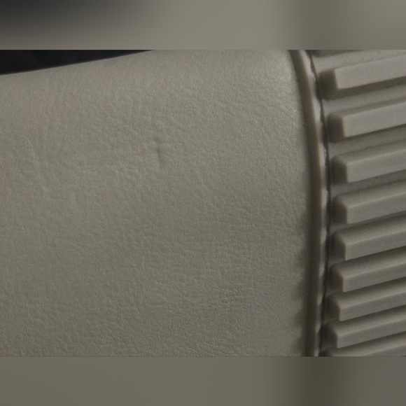 Nintendo NES Console Crossbody Bag Retro Gamer Chain Strap Purse - Picture 10 of 12